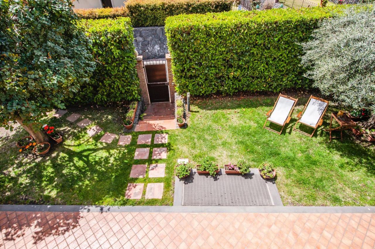 Вилла Siliqua House With Garden By Wonderful Italy Трекастаньи Экстерьер фото