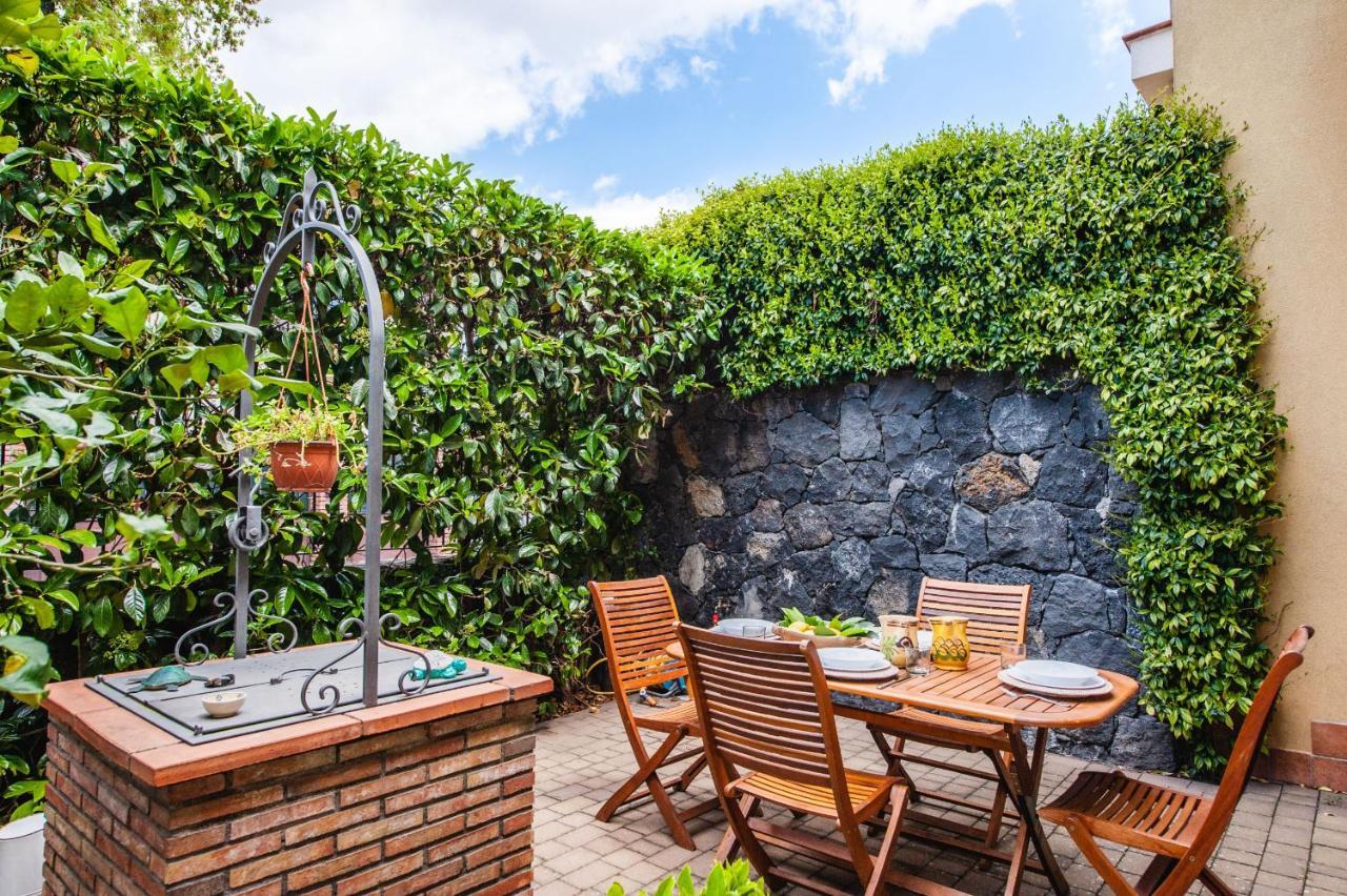 Вилла Siliqua House With Garden By Wonderful Italy Трекастаньи Экстерьер фото